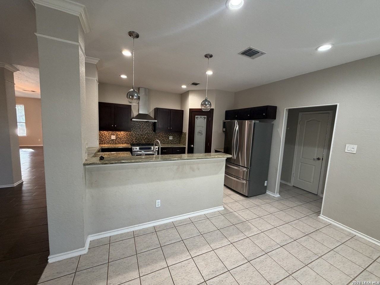13003 Legend Cave Dr - Photo 3 of 24
