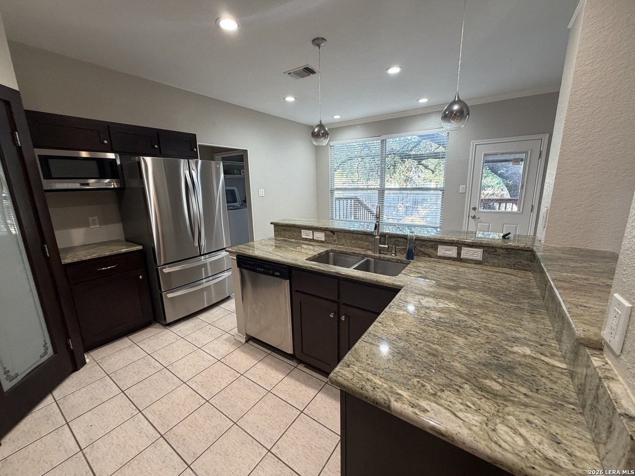 13003 Legend Cave Dr - Photo 4 of 24