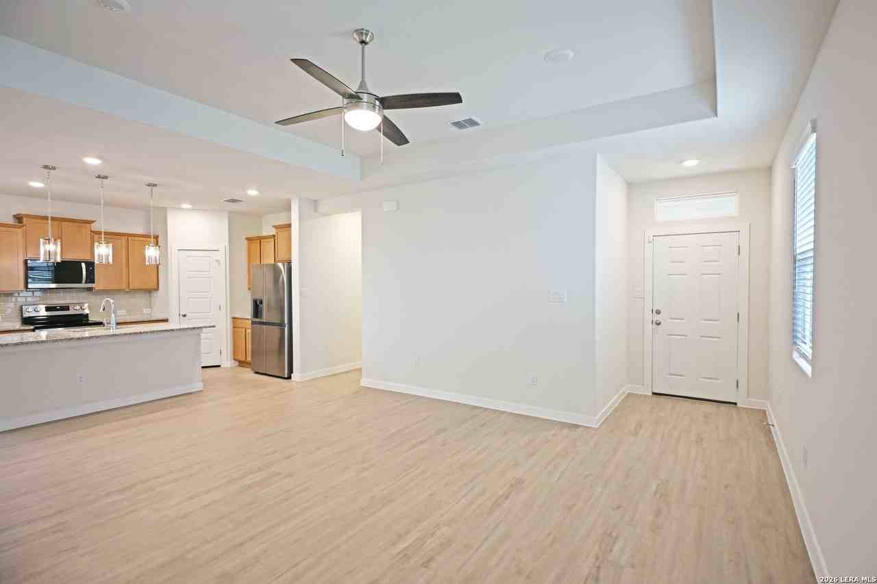 2943 Angelou St - Photo 4 of 24