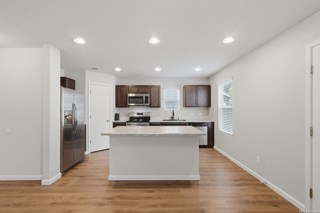 9609 Sandy Ridge Way - Photo 7 of 22