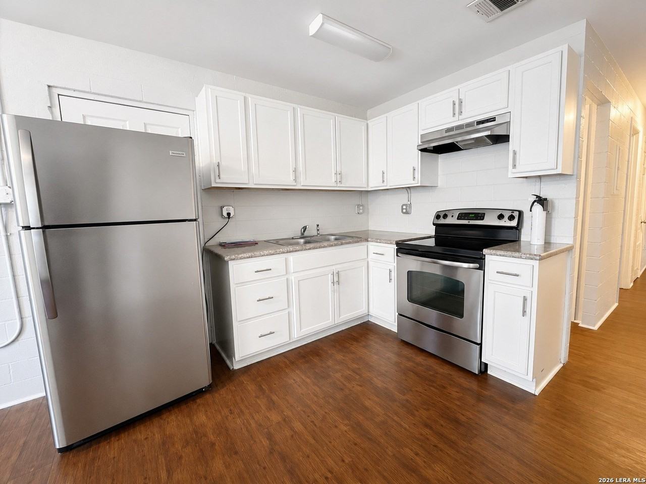 1536 W Hollywood Ave #1536 - Photo 4 of 14
