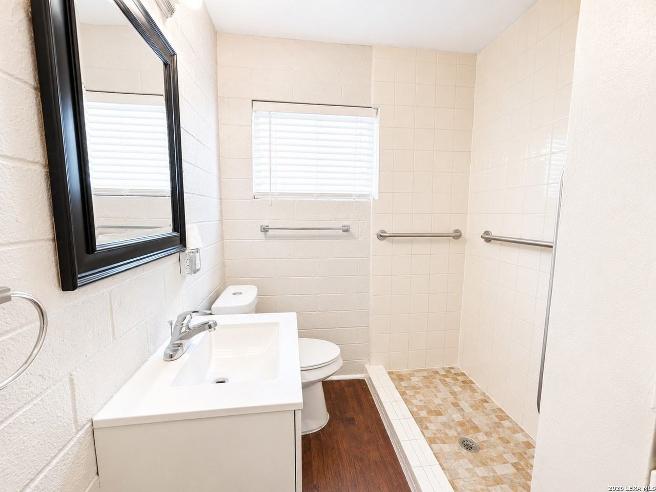 1536 W Hollywood Ave #1536 - Photo 5 of 14