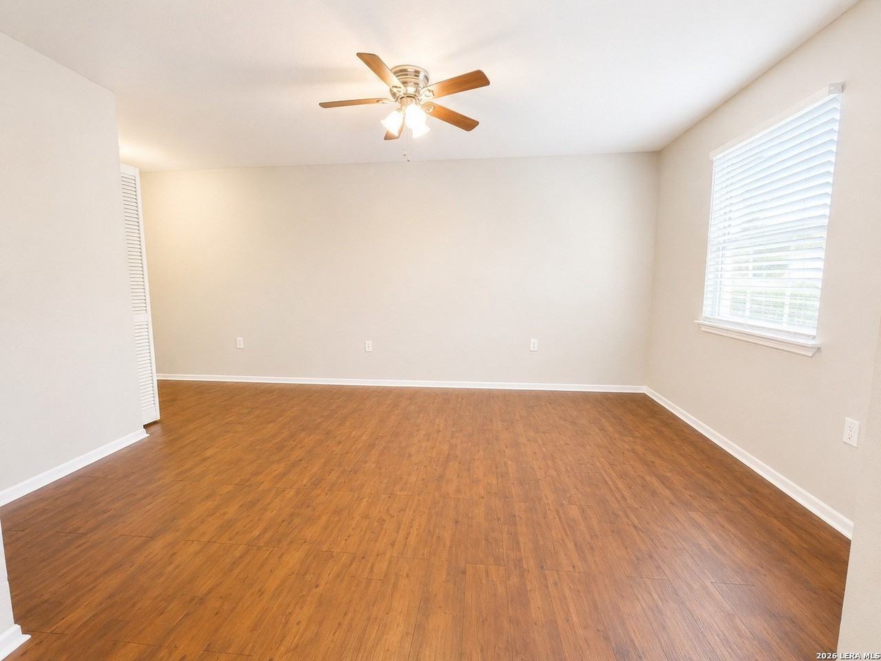 1536 W Hollywood Ave #1538 - Photo 2 of 14