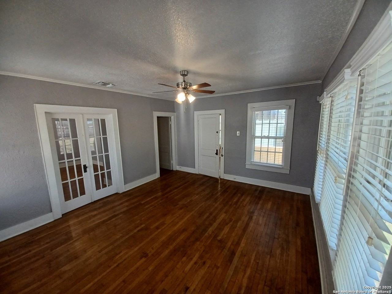 214 Funston Pl #3 - Photo 3 of 17