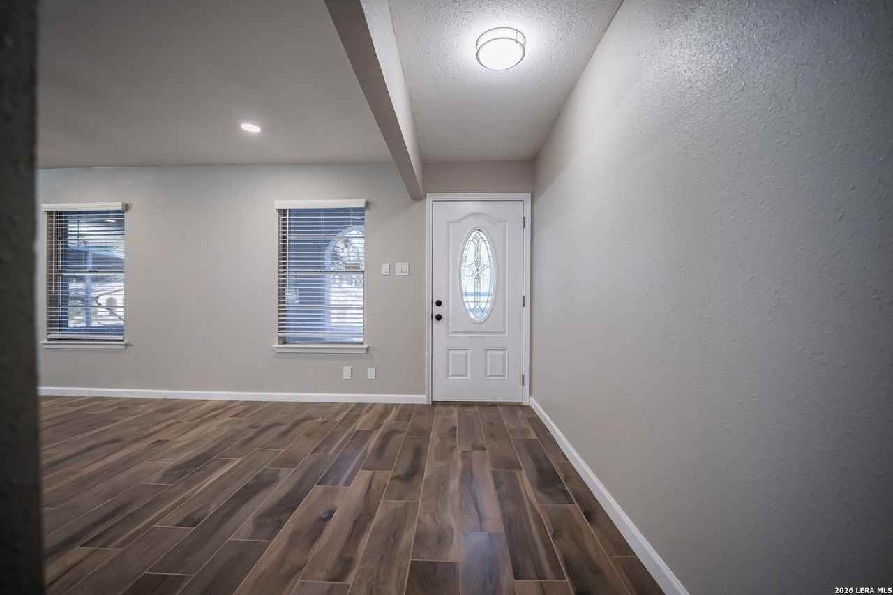 5628 Charlie Chan Dr - Photo 2 of 25