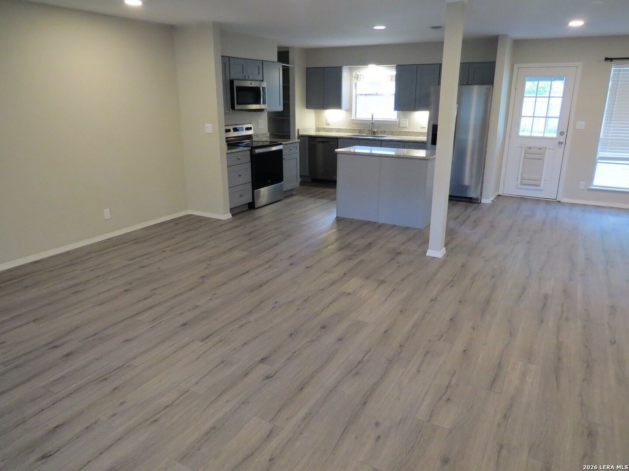 7410 Castle Crown - Photo 5 of 21