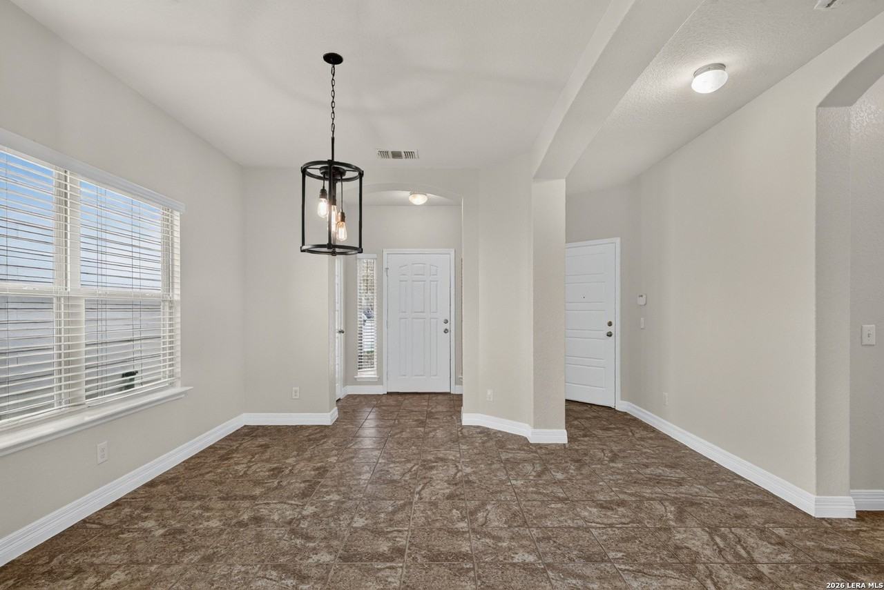 8726 Atwater Crk - Photo 5 of 43
