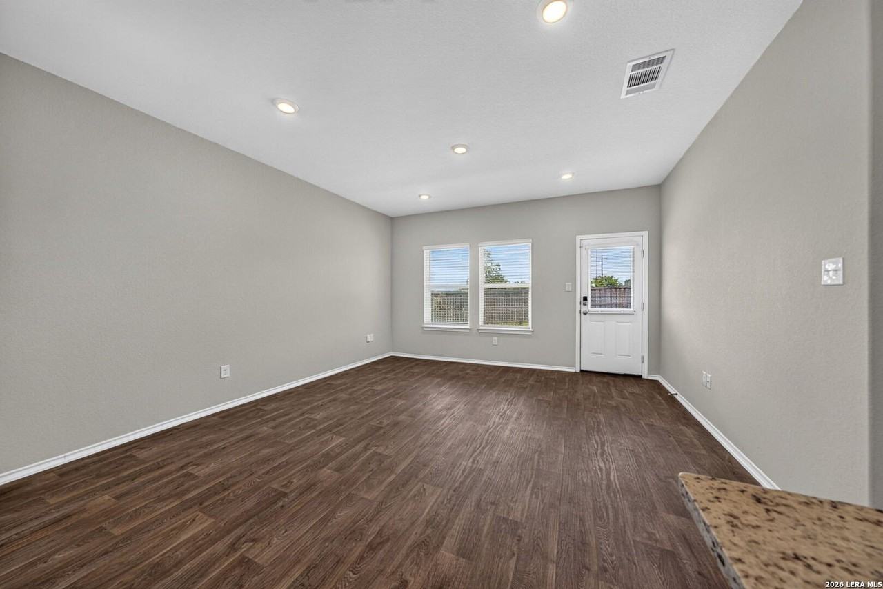 5327 Wichita Pike - Photo 7 of 33