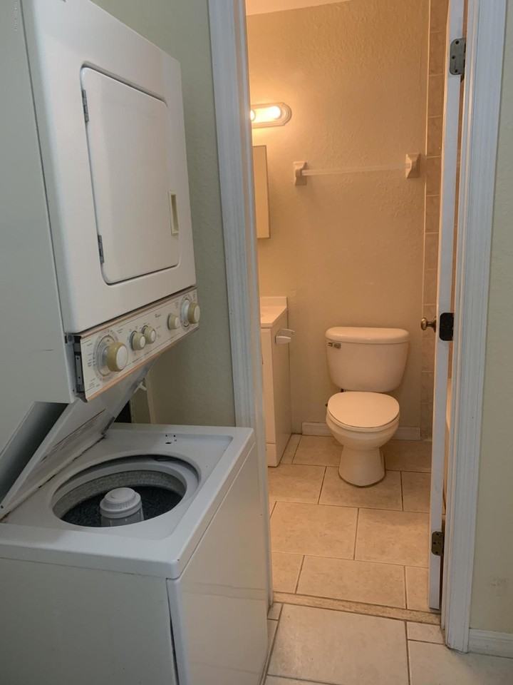 220 Columbia Dr #33 - Photo 6 of 9