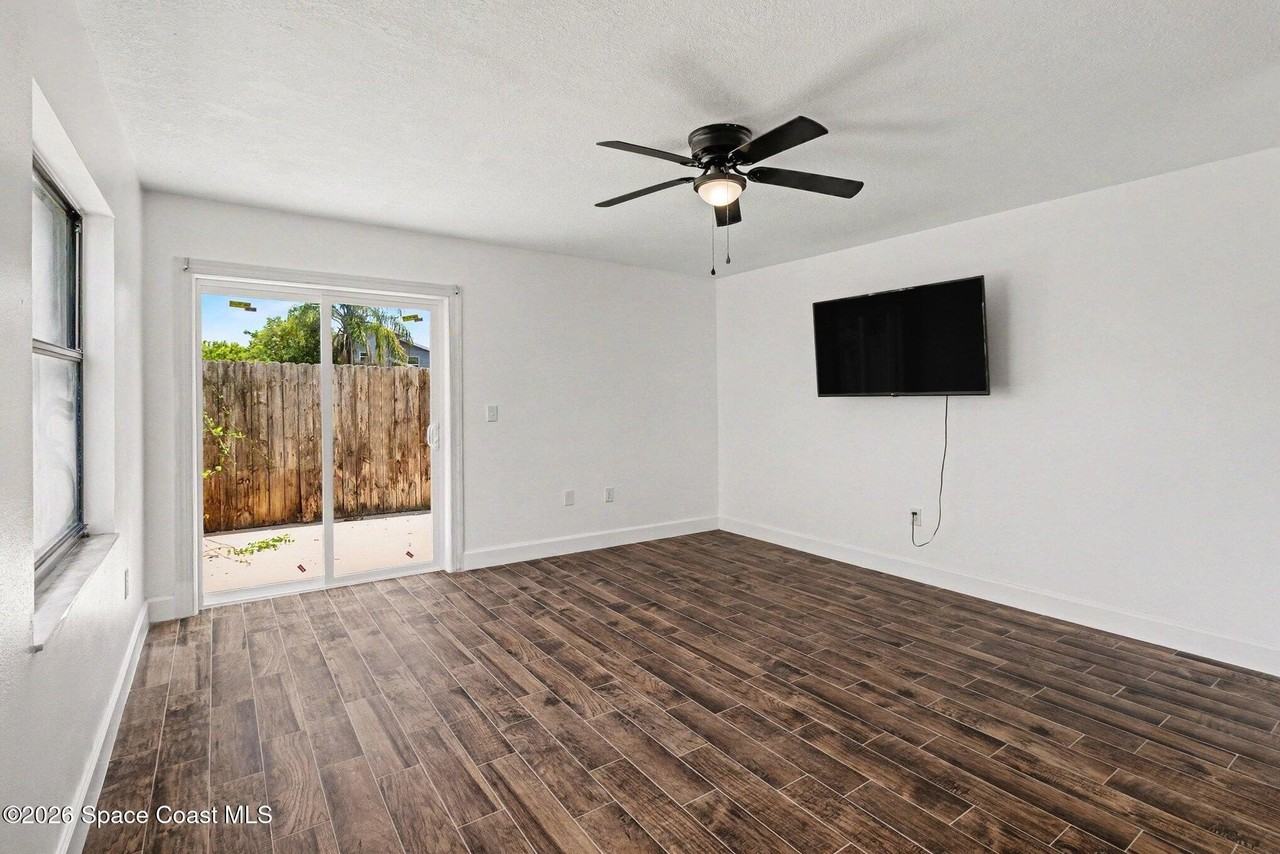 2177 Stewart Rd - Photo 4 of 17