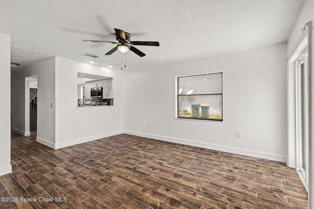 2177 Stewart Rd - Photo 5 of 17
