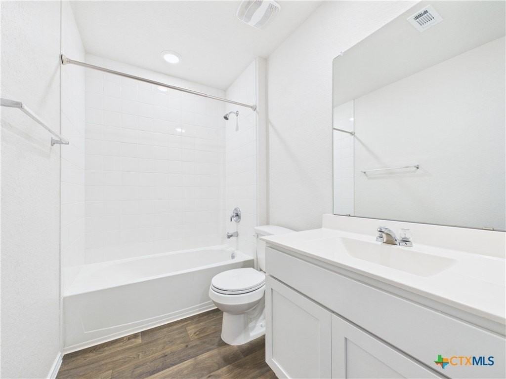 1012 Betsy Dr - Photo 4 of 27