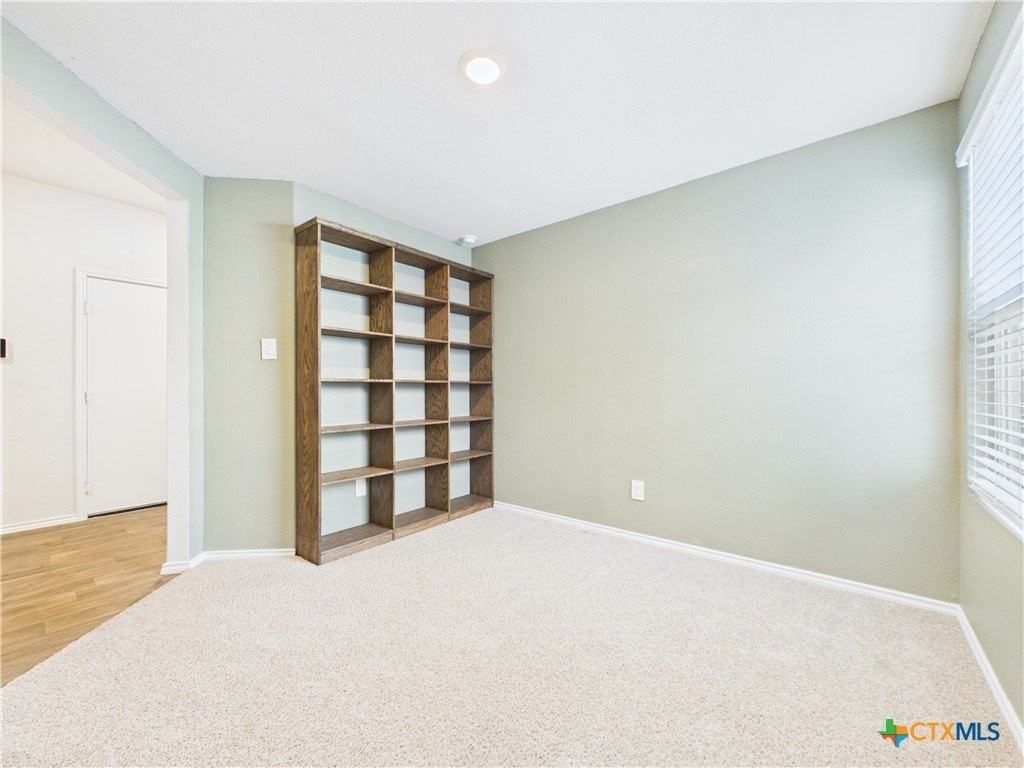 1012 Betsy Dr - Photo 6 of 27