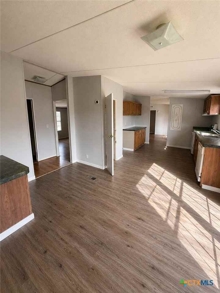 156 Sonnyland Dr - Photo 5 of 12
