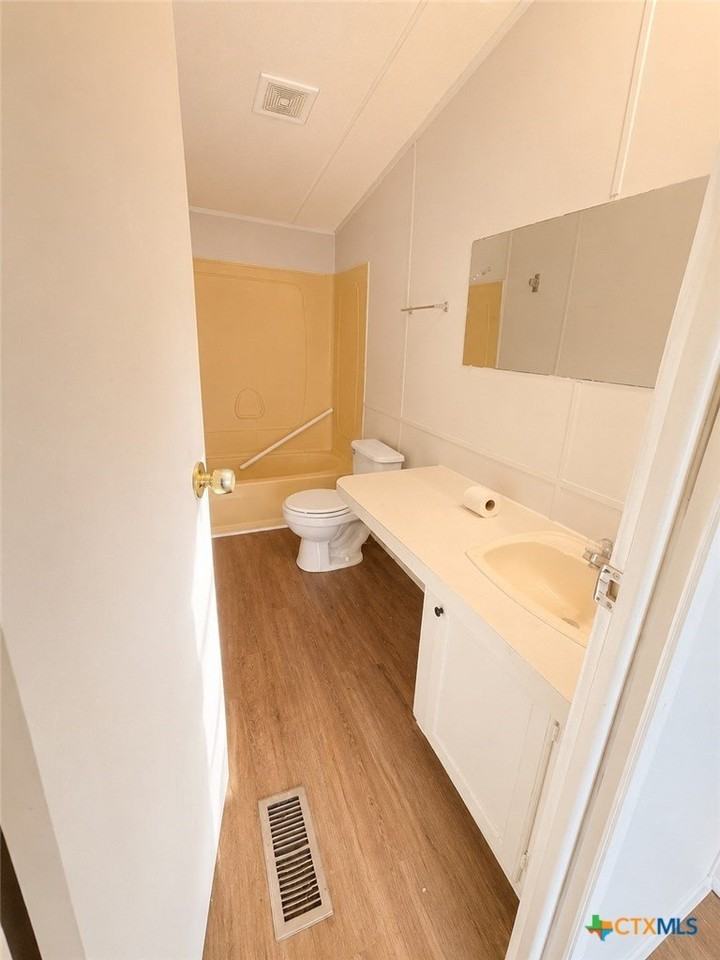 156 Sonnyland Dr - Photo 6 of 12