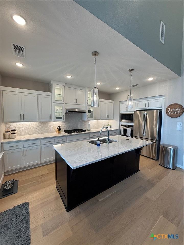 1768 Heritage Maples - Photo 4 of 25