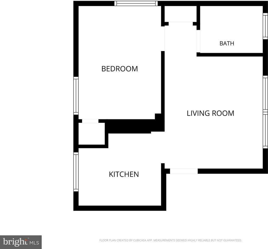 2415 Ontario Rd Nw #102 - Photo 6 of 27