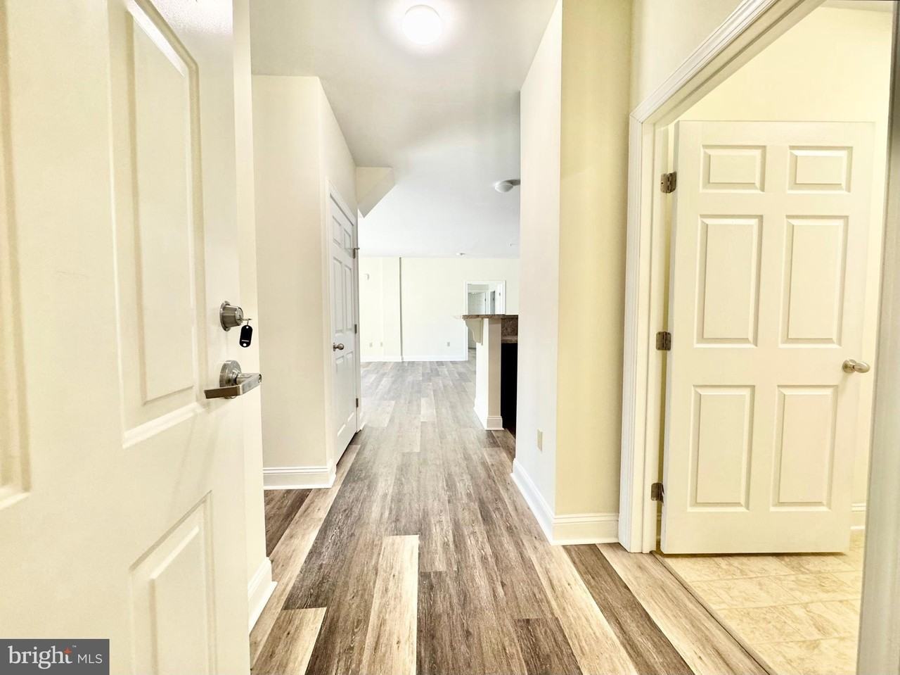1665 Kenton Rd #101 - Photo 6 of 24