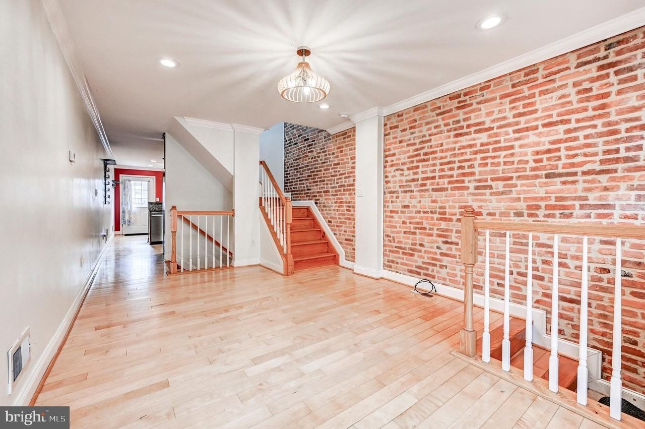 145 N Streeper St - Photo 5 of 24