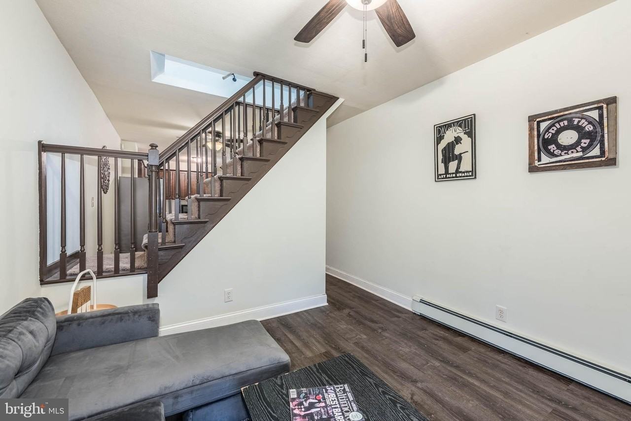 204 N Port St - Photo 3 of 19