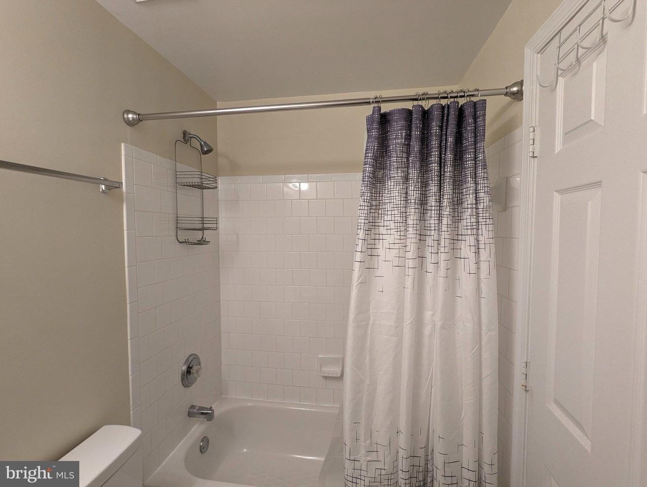 141 Winslow Pl - Photo 7 of 10
