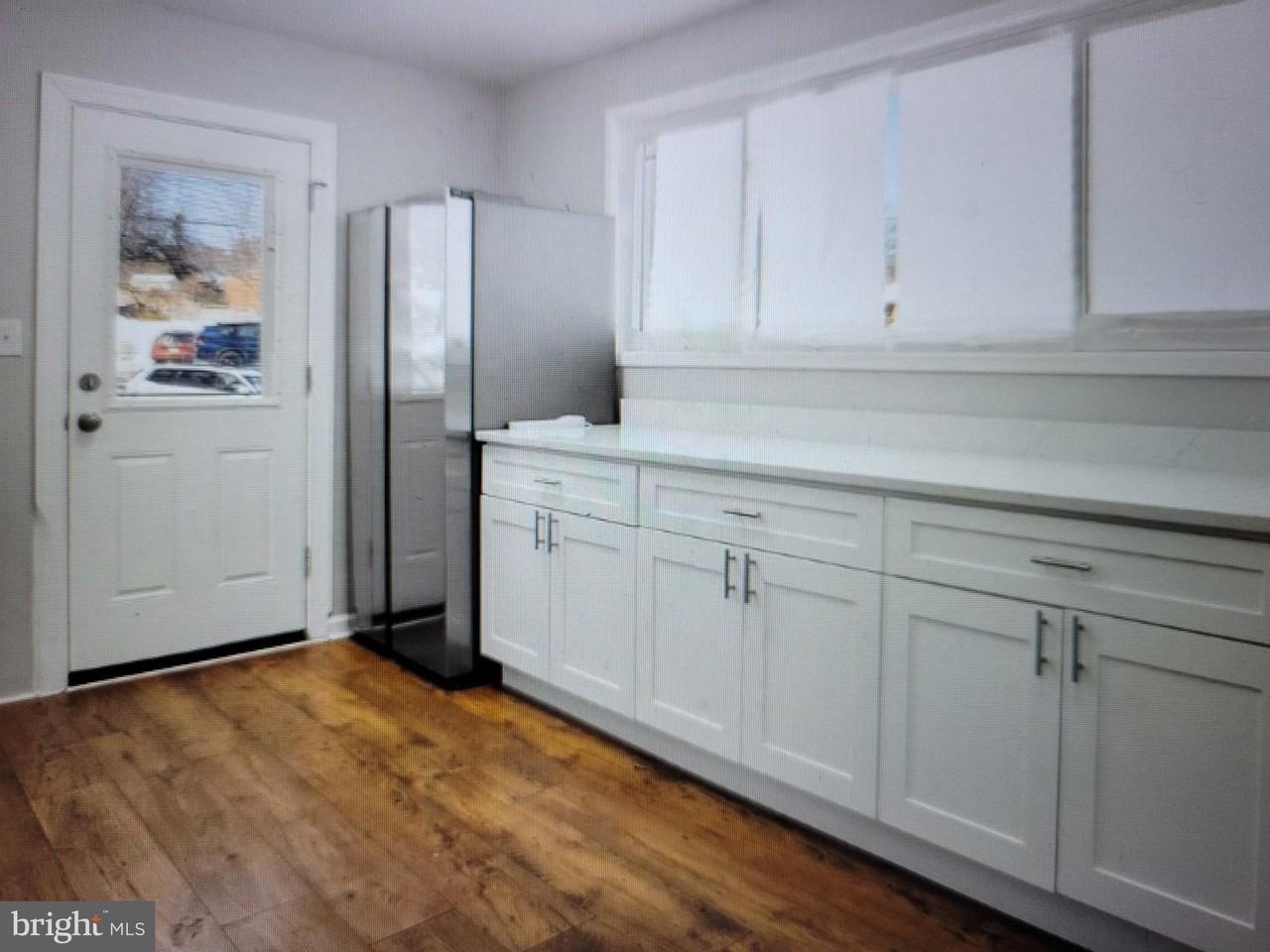 10404 Insley St - Photo 6 of 12