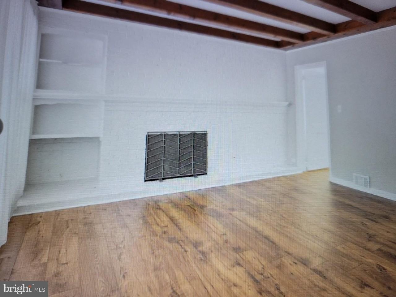 10404 Insley St - Photo 7 of 12