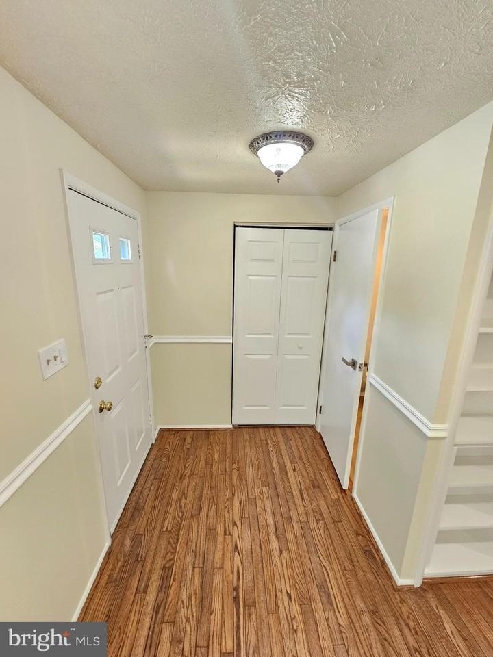 17021 Moss Side Ln - Photo 3 of 50