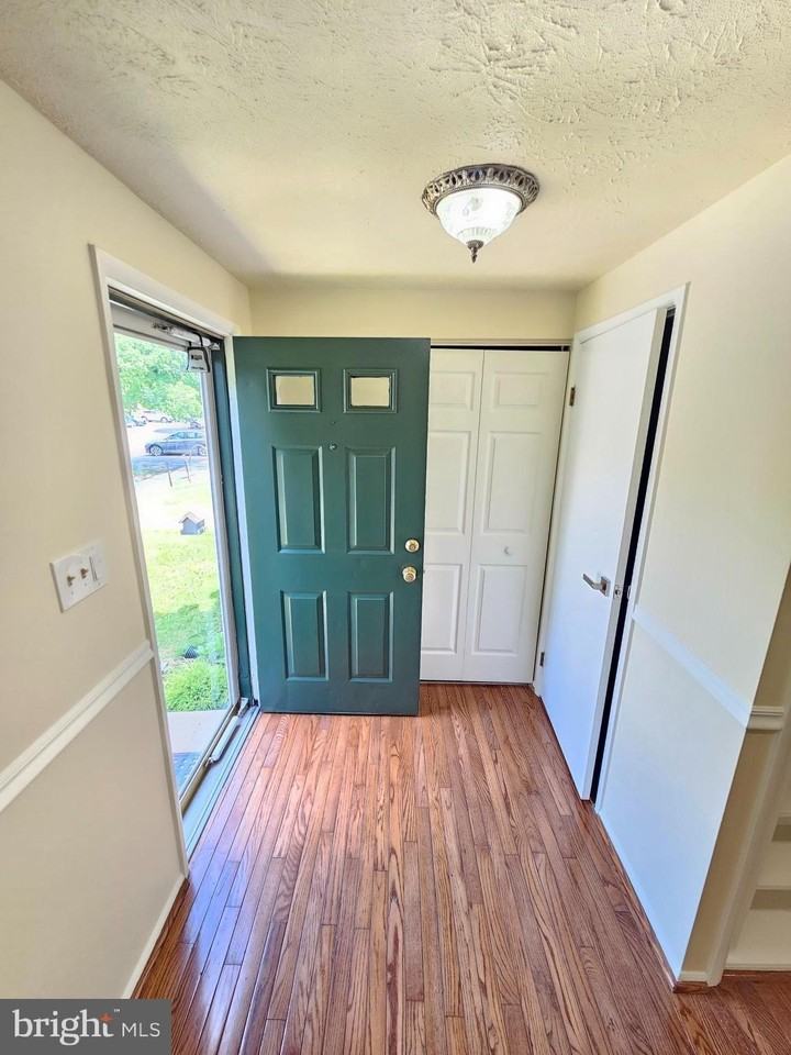 17021 Moss Side Ln - Photo 7 of 50