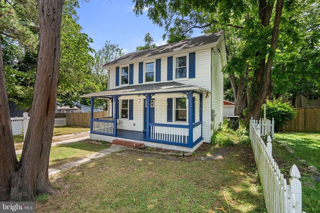 26 Post Office Ave - Photo 3 of 30