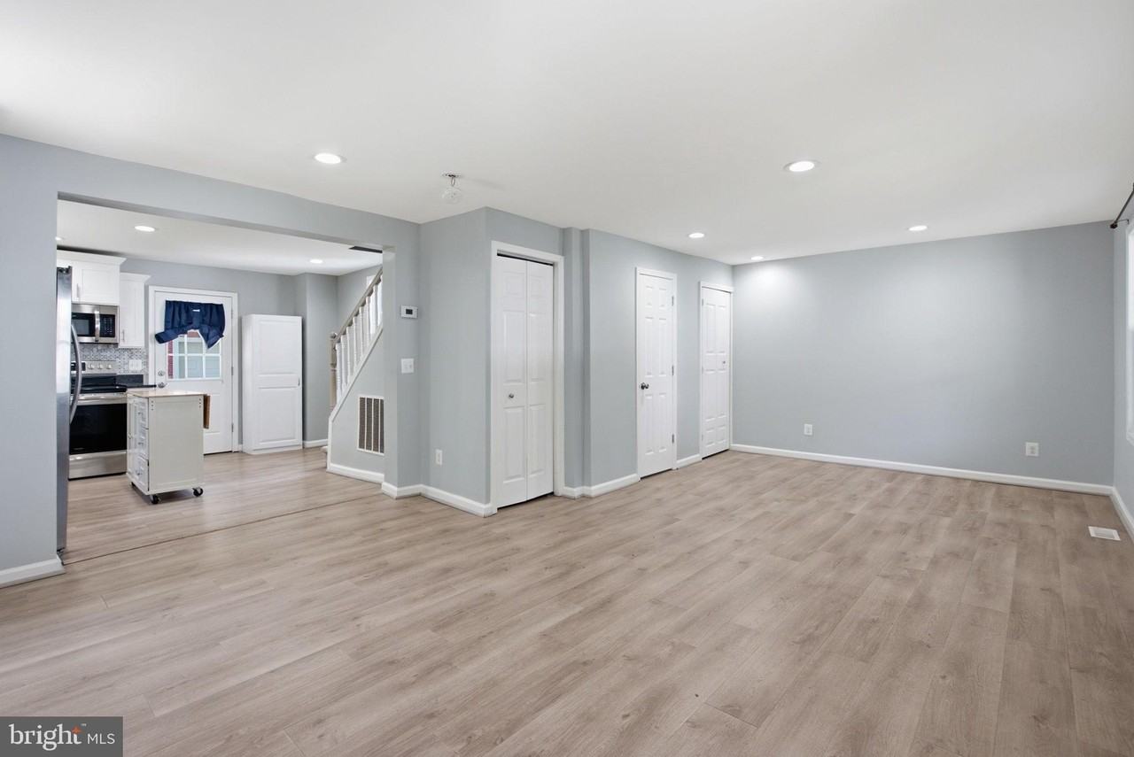 26 Post Office Ave - Photo 5 of 30