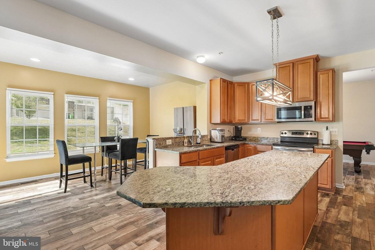 14315 Devinger Pl - Photo 3 of 22
