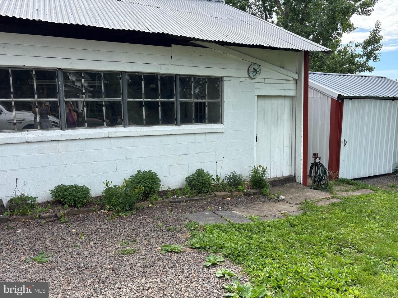 34 Fretz Rd - Photo 5 of 7