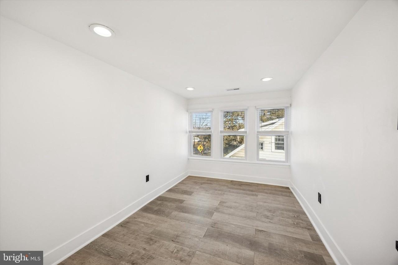 844 W Chester Pike #2 - Photo 7 of 11