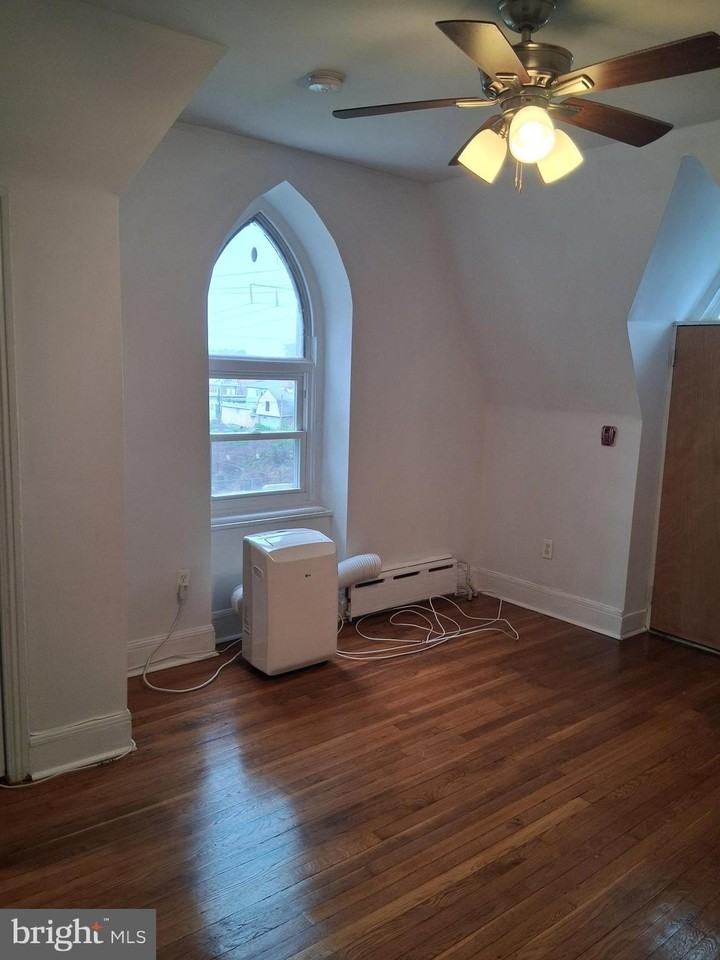 206 N Swarthmore Ave - Photo 3 of 13