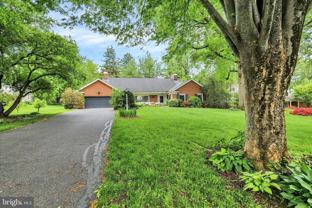 1424 Center Rd - Photo 1 of 1