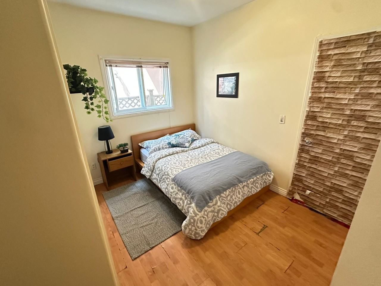2778 East 1st Avenue - Photo 4 of 7
