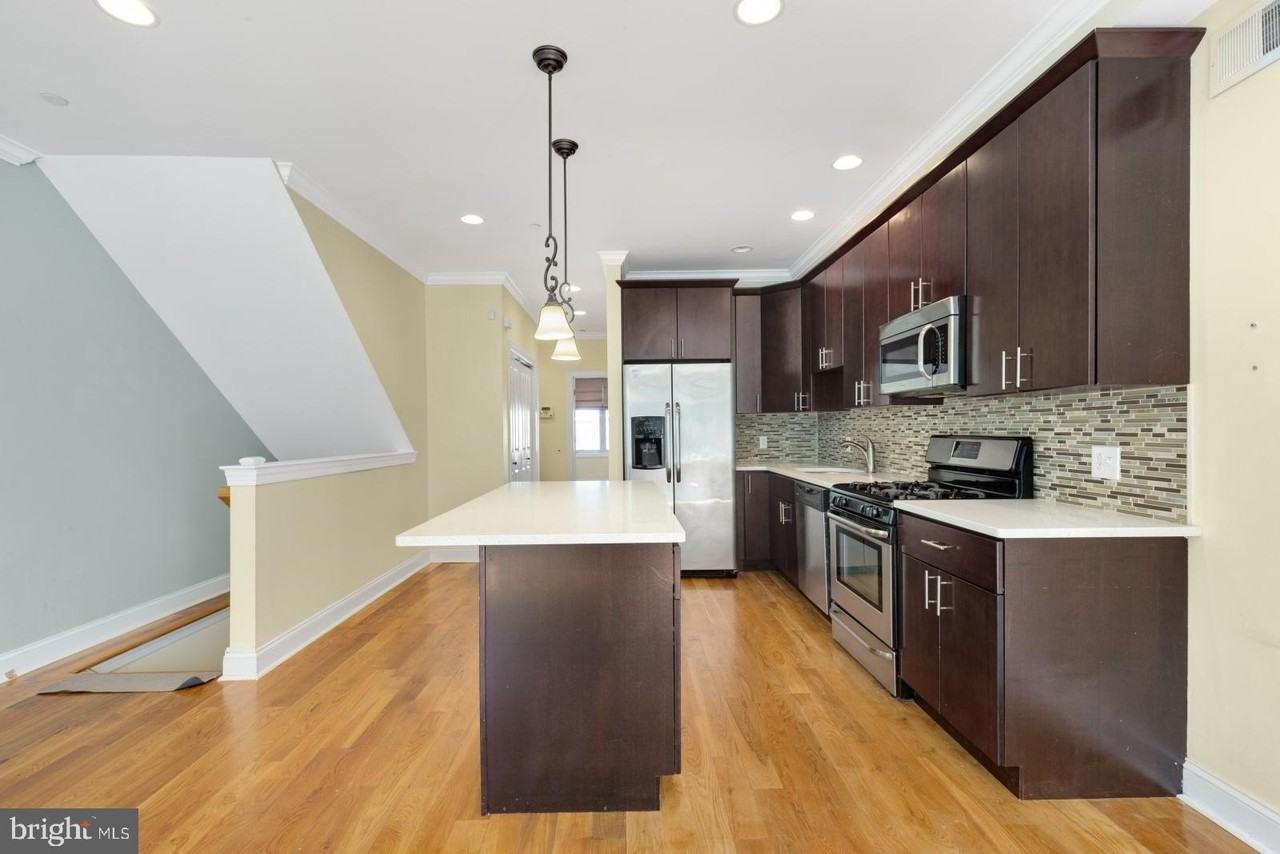 725 N 20th St #B - Photo 5 of 42