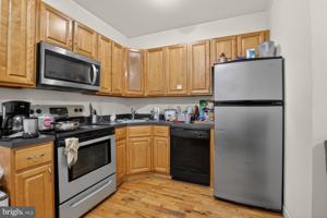 featured image of 4011 Baring St #1