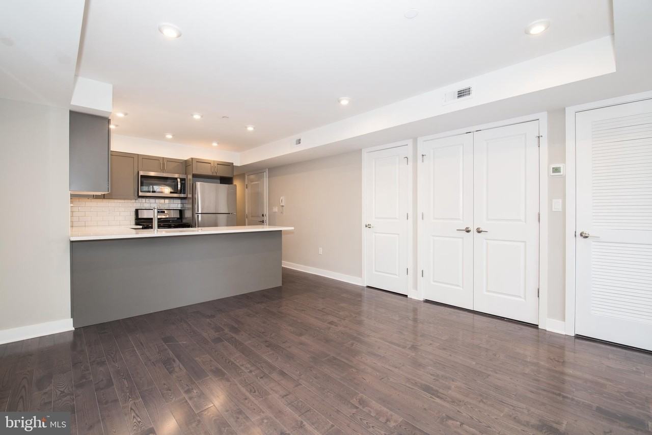 1223 N 30th St #B - Photo 5 of 16