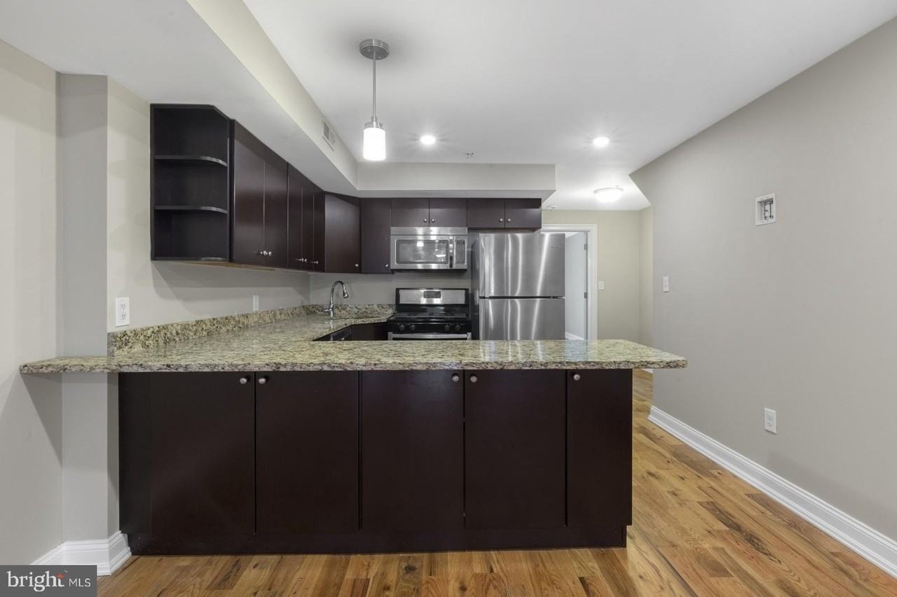 704 Alter St #D - Photo 5 of 27