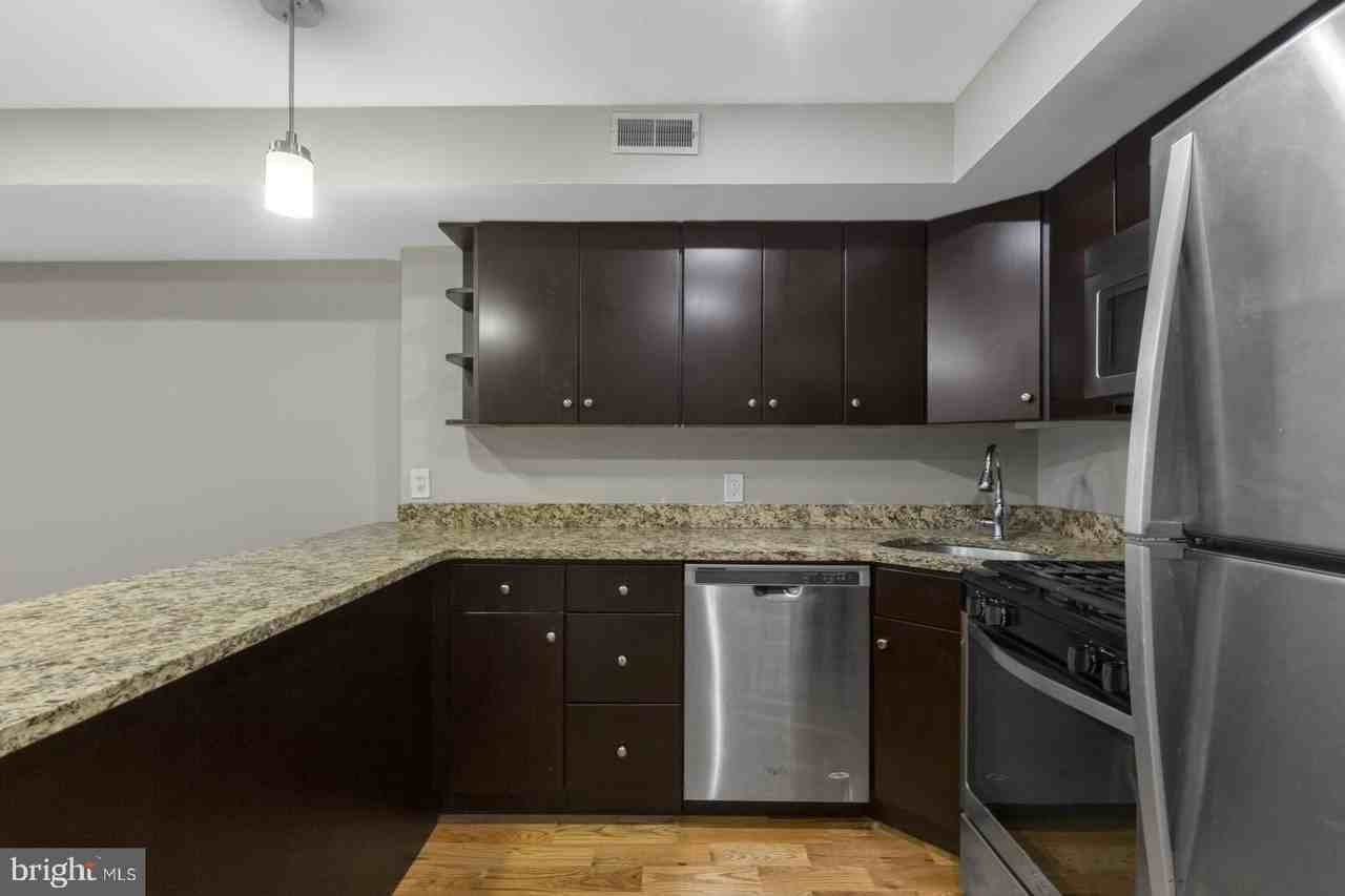 704 Alter St #D - Photo 7 of 27