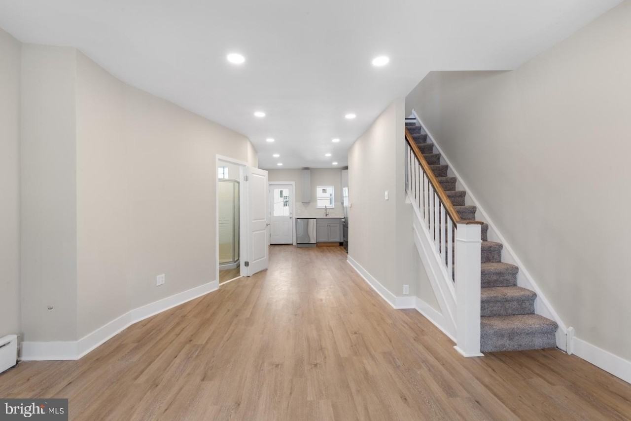 2946 S 15th St - Photo 4 of 39