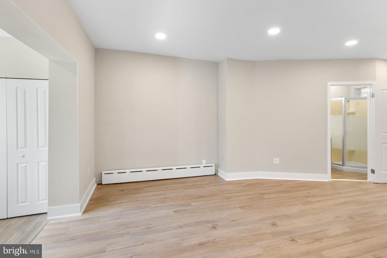 2946 S 15th St - Photo 5 of 39