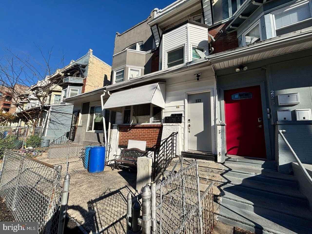 223 S 49th St #2F - Photo 2 of 12