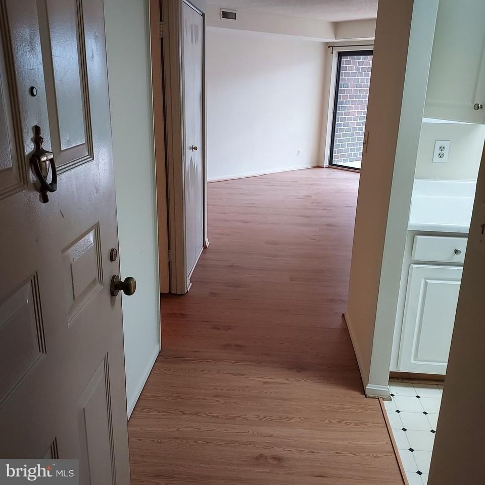 2100 Langston Blvd #215 - Photo 3 of 12