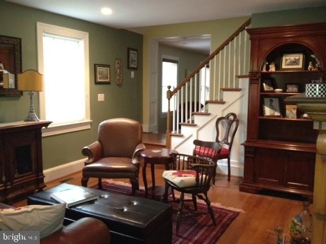 232 N Nelson St - Photo 2 of 10