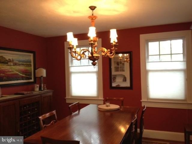 232 N Nelson St - Photo 3 of 10