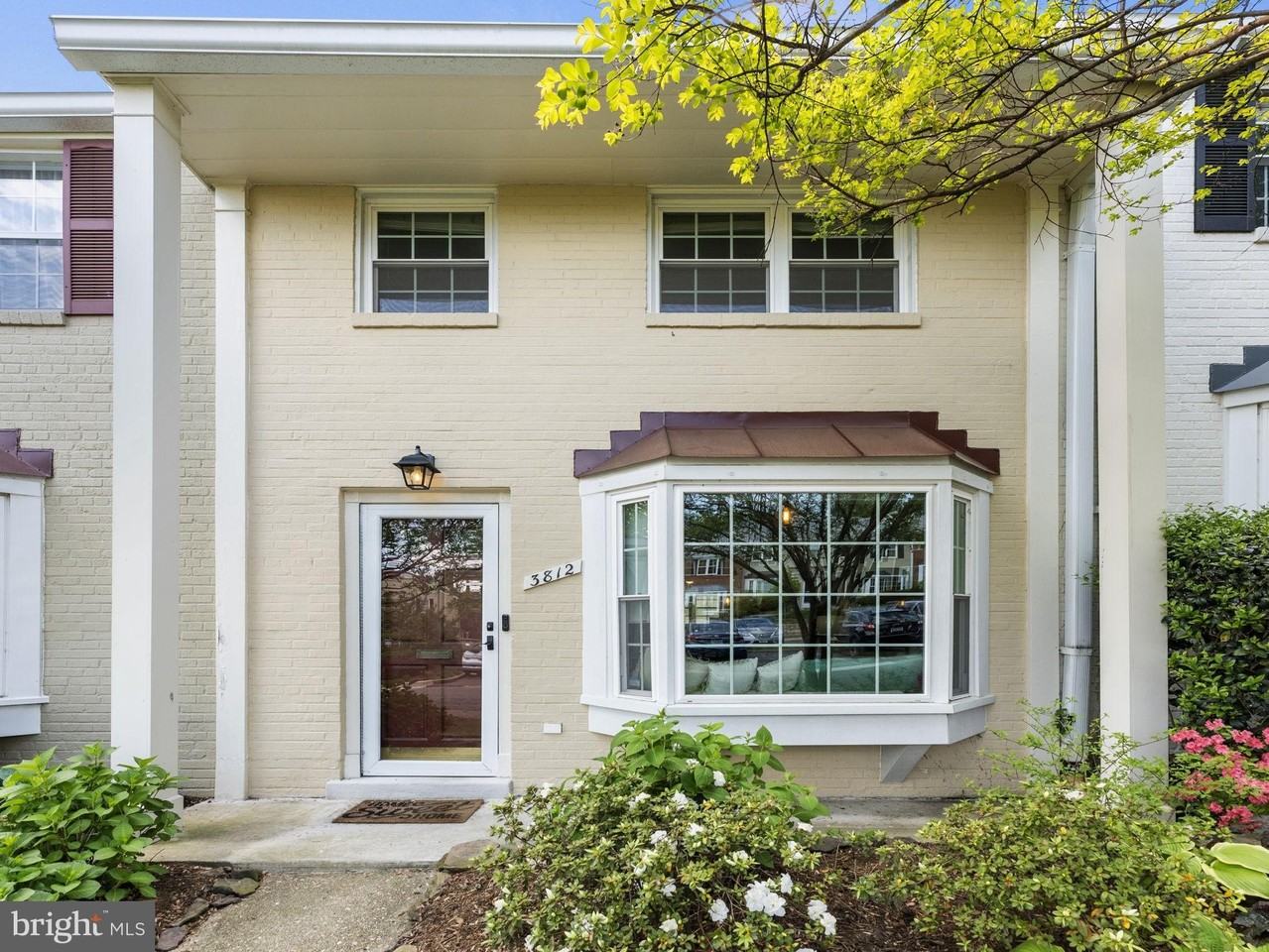 3812 Keller Ave - Photo 3 of 42