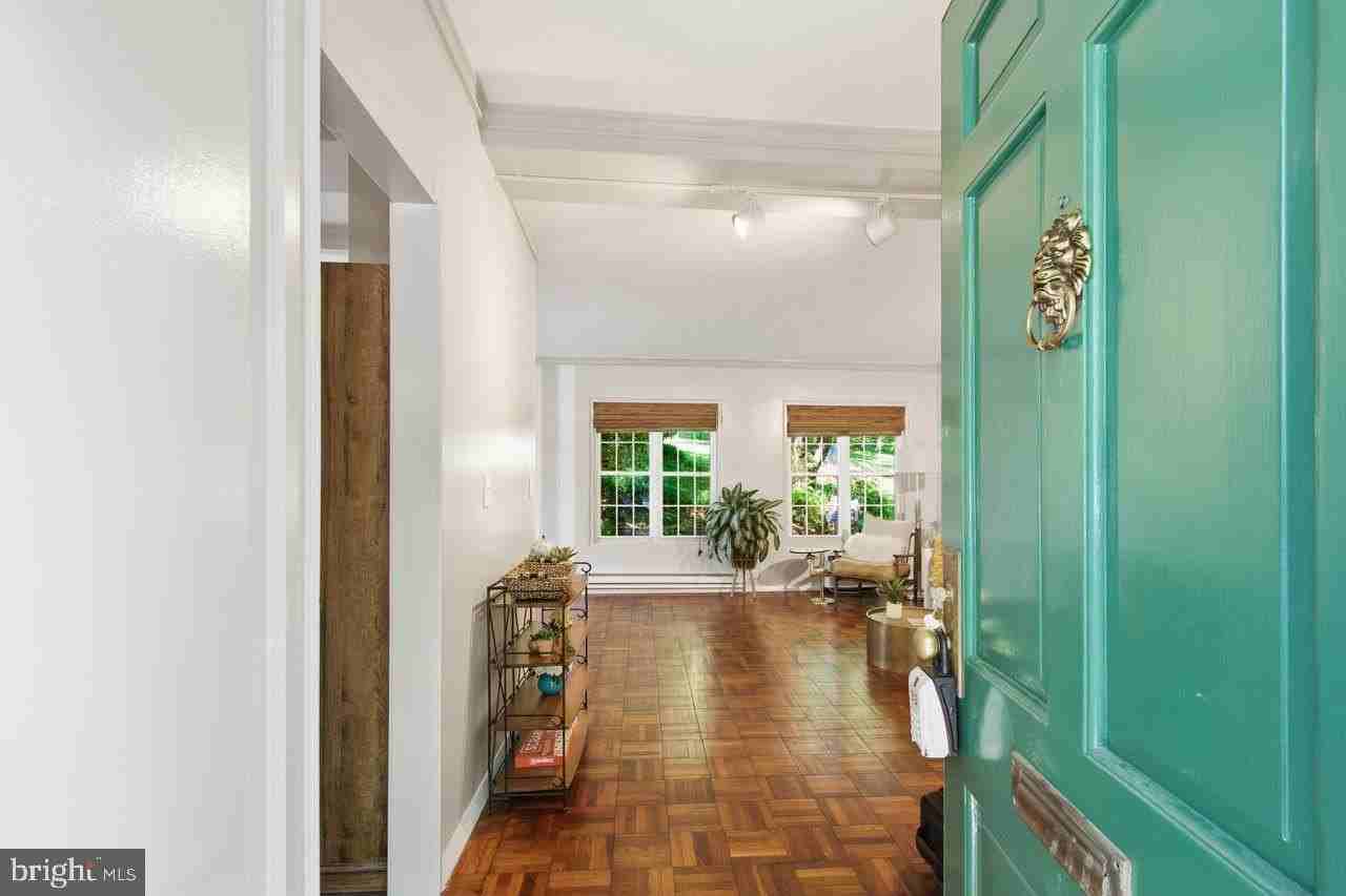 3712 Valley Dr - Photo 2 of 50